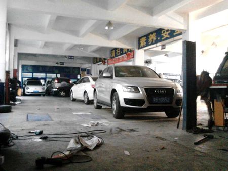 二手车评估师工资 本人曾从事汽车维修行业5年,持有二手车中级评估师证,中级汽车维修资格证,